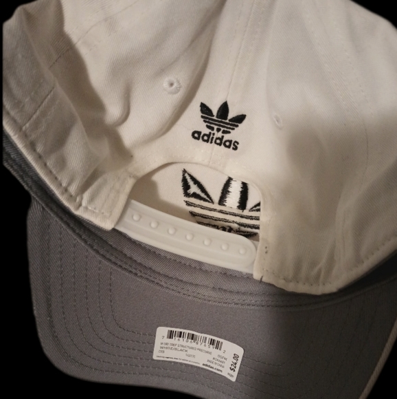 ADIDAS Strap Back Cap - Picture 4 of 4